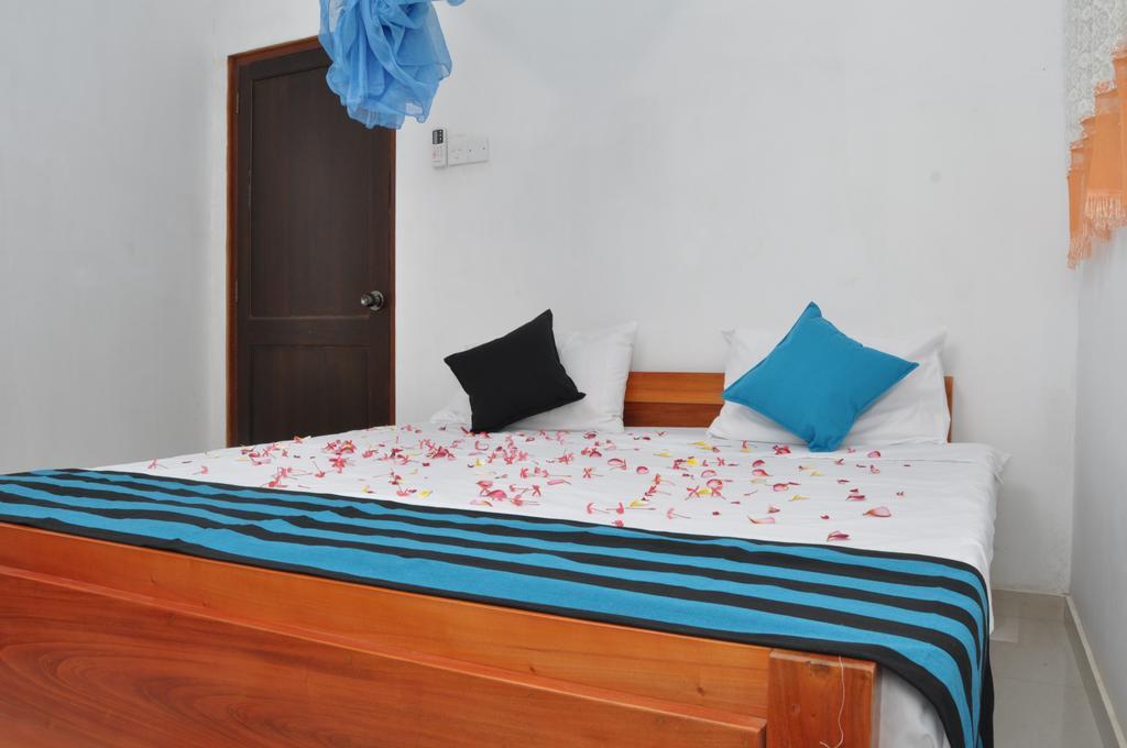 Tms Beach House Negombo Eksteriør bilde
