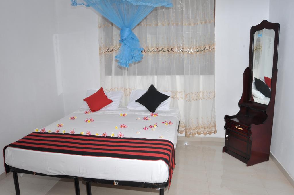 Tms Beach House Negombo Eksteriør bilde